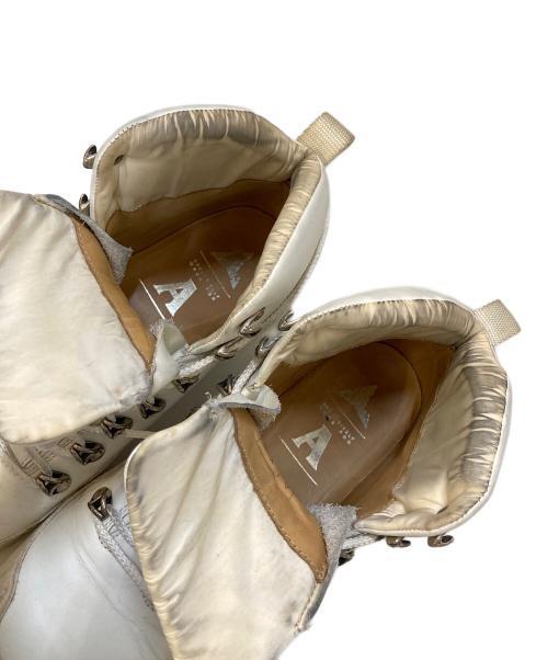 ALYX（アリクス）ALYX (アリクス) ROA (ロア) FRAGMENT DESIGN (フラグメントデザイン) vibram sole trekking boots ホワイト サイズ:UK8の古着・服飾アイテム