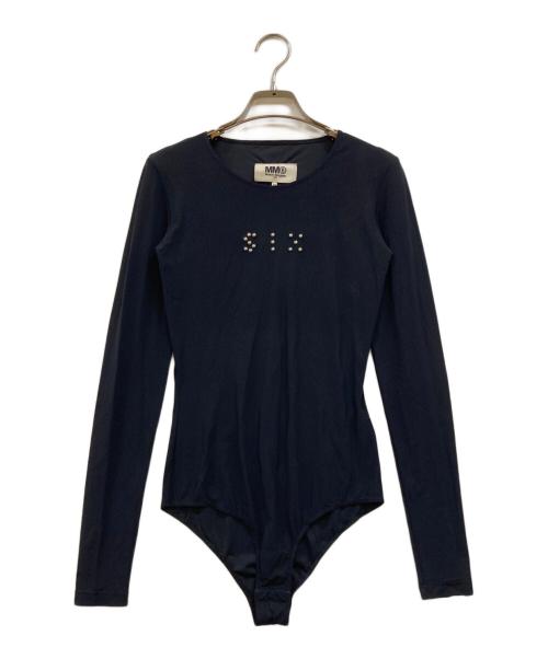 MM6 Maison Margiela（エムエムシックスメゾンマルジェラ）MM6 Maison Margiela (エムエムシックスメゾンマルジェラ) スタッズロゴ ボディスーツ ブラック サイズ:XSの古着・服飾アイテム