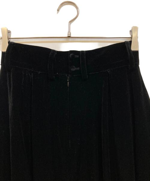 foufou（フーフー ザドレス）foufou (フーフー ザドレス) ベロアフレアスカート ブラックの古着・服飾アイテム