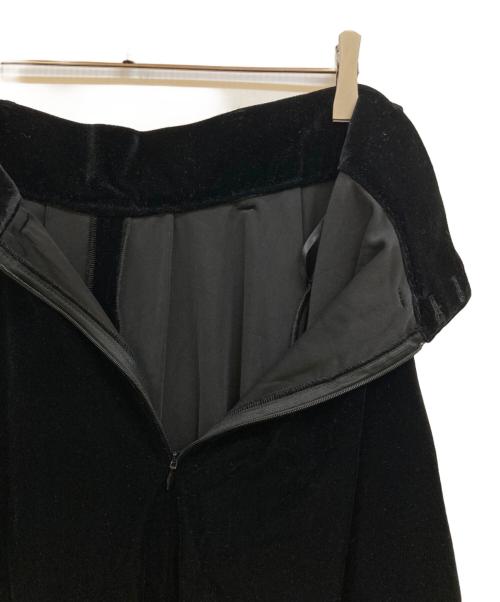 foufou（フーフー ザドレス）foufou (フーフー ザドレス) ベロアフレアスカート ブラックの古着・服飾アイテム