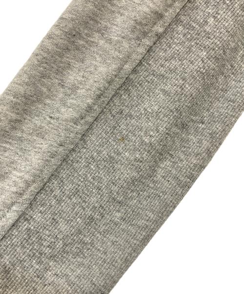 ARMANI EXCHANGE（アルマーニ エクスチェンジ）ARMANI EXCHANGE (アルマーニ エクスチェンジ) エコファー切替ジップパーカー グレー サイズ:XSの古着・服飾アイテム