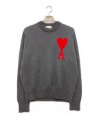 amiアミ）の古着「ハートロゴ刺繍 クルーネック セーター」｜グレー