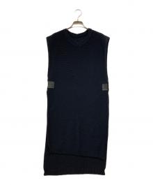 MM6 Maison Margiela（エムエムシックスメゾンマルジェラ）の古着「スリットデザインロングジレ」｜ブラック