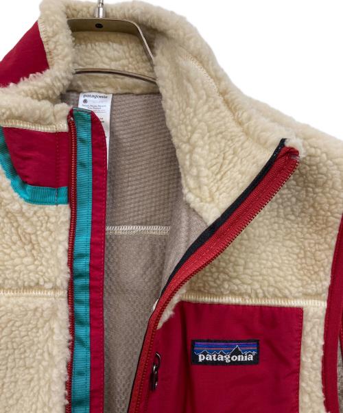 Patagonia（パタゴニア）Patagonia (パタゴニア) クラシックレトロＸベスト アイボリー×レッド サイズ:Sの古着・服飾アイテム