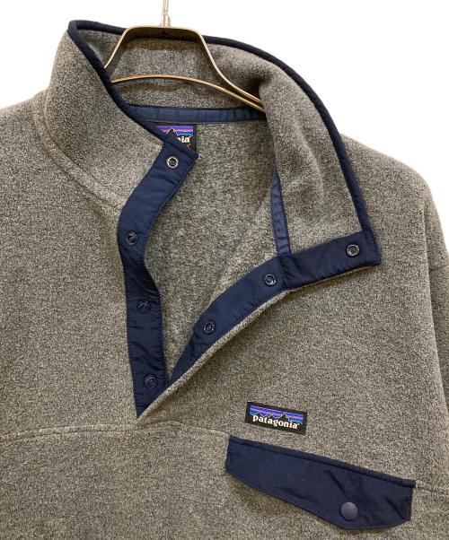 Patagonia（パタゴニア）Patagonia (パタゴニア) ライトウェイト シンチラ スナップT フリースプルオーバー グレー サイズ:Ｍの古着・服飾アイテム