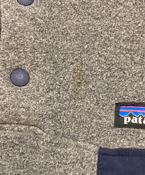 Patagonia（パタゴニア）Patagonia (パタゴニア) ライトウェイト シンチラ スナップT フリースプルオーバー グレー サイズ:Ｍの古着・服飾アイテム