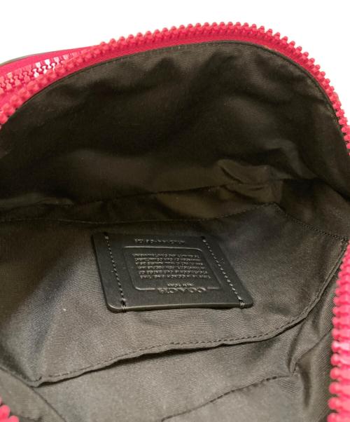 COACH（コーチ）COACH (コーチ) シグネチャー ボディバッグ ピンク×グレーの古着・服飾アイテム