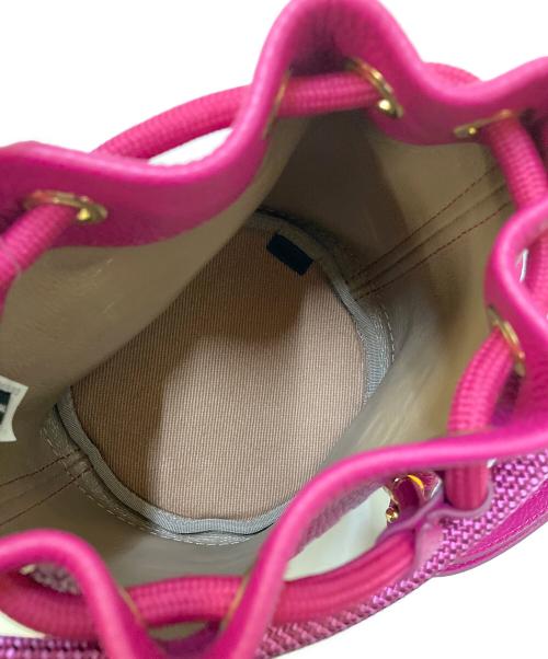 MARC JACOBS（マークジェイコブス）MARC JACOBS (マークジェイコブス) THE LEATHER MINI BUCKET BAG ピンクの古着・服飾アイテム