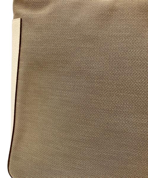 GUCCI（グッチ）GUCCI (グッチ) キャンバス×レザー ワンショルダーバッグ ベージュの古着・服飾アイテム