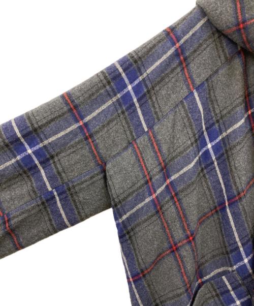 Vivienne Westwood RED LABEL（ヴィヴィアンウエストウッドレッドレーベル）Vivienne Westwood RED LABEL (ヴィヴィアンウエストウッドレッドレーベル) オーブボタン フーデッドポンチョライクコート グレー サイズ:00の古着・服飾アイテム