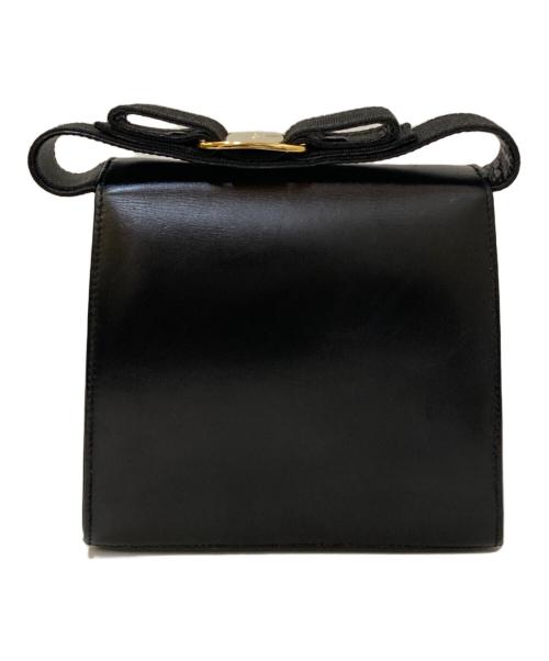 Ferragamo（フェラガモ）Ferragamo (フェラガモ) ヴァラリボン 2WAYレザーショルダーバッグ ブラックの古着・服飾アイテム