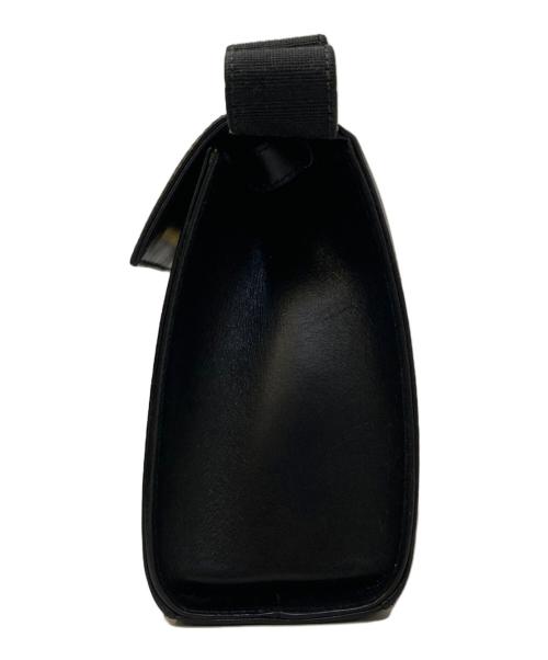 Ferragamo（フェラガモ）Ferragamo (フェラガモ) ヴァラリボン 2WAYレザーショルダーバッグ ブラックの古着・服飾アイテム