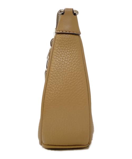 MICHAEL KORS（マイケル・コース）MICHAEL KORS (マイケル・コース) CORA MINI ZIP POUCHETTE ベージュの古着・服飾アイテム