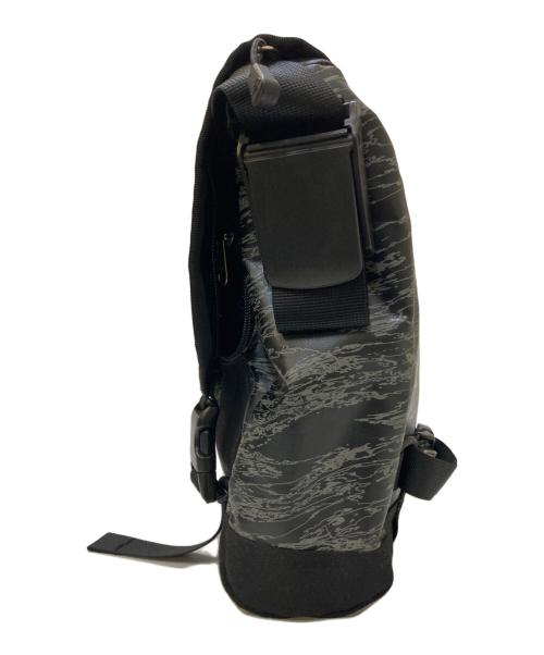 THE NORTH FACE（ザ ノース フェイス）THE NORTH FACE (ザ ノース フェイス) BACK CHANNEL (バックチャンネル) メッセンジャーバッグ ブラックの古着・服飾アイテム