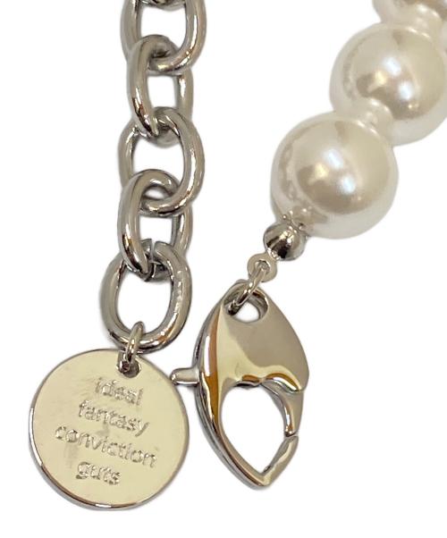 PEG LEG（ペグレグ）PEG LEG (ペグレグ) Emblem-linked pearl necklace ホワイトの古着・服飾アイテム