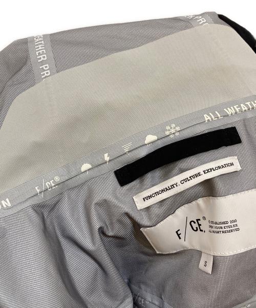 F/CE.（エフシーイー）F/CE. (エフシーイー) WATERPROOF FESTIVAL PARKER ウォータープルーフフェスティバルパーカ ブラック サイズ:Sの古着・服飾アイテム