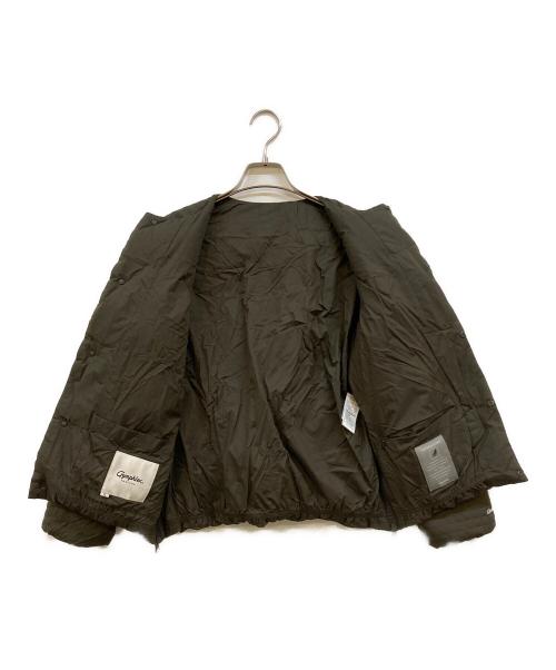 Gymphlex（ジムフレックス）Gymphlex (ジムフレックス) ノーカラーダウンジャケット オリーブ サイズ:12の古着・服飾アイテム