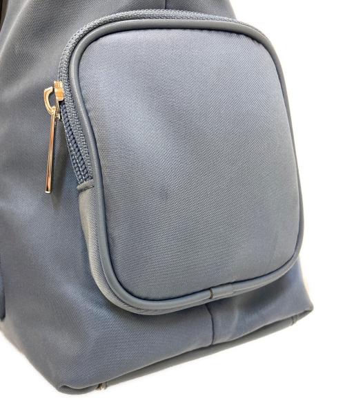 MICHAEL KORS（マイケル・コース）MICHAEL KORS (マイケル・コース) Khai Nylon Cargo Tote Bag ブルーの古着・服飾アイテム