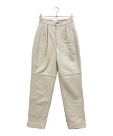 6(ROKU) BEAUTY&YOUTH（ロク ビューティーアンドユース）の古着「LEATHER TUCK PANTS」｜ホワイト