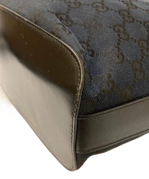 GUCCI（グッチ）GUCCI (グッチ) GGキャンバス ワンショルダーバッグ ブラックの古着・服飾アイテム