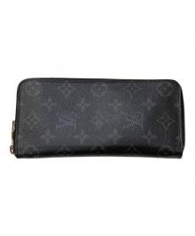 LOUIS VUITTON（ルイ ヴィトン）の古着「モノグラム・エクリプス ジッピーウォレット ヴェルティカル」｜ブラック