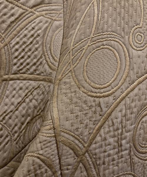 Mame Kurogouchi（マメクロゴウチ）mame kurogouchi (マメクロゴウチ) Jomon Arabesque Triple Layer Jacquard JKT ベージュ サイズ:1の古着・服飾アイテム