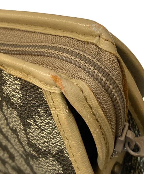 Yves Saint Laurent（イヴサンローラン）Yves Saint Laurent (イヴサンローラン) ジラフパターン セカンドバッグ ベージュの古着・服飾アイテム