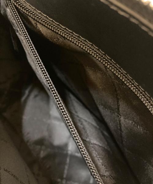 MICHAEL KORS（マイケル・コース）MICHAEL KORS (マイケル・コース) サッチェルミディアム2WAYハンドバッグ ブラックの古着・服飾アイテム