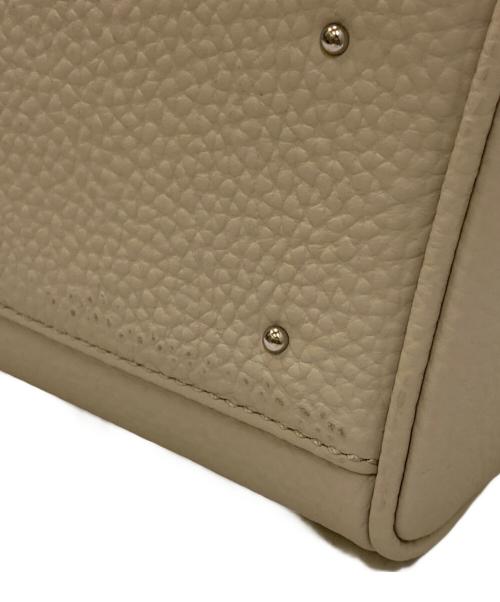 VASIC（ヴァジック）VASIC (ヴァジック) TOMORROW LAND (トゥモローランド) 別注 EVER MINI MINI ハンドバッグ ベージュの古着・服飾アイテム