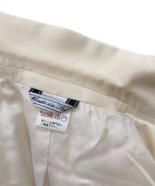 GIANNI VERSACE（ジャンニ・ヴェルサーチ）GIANNI VERSACE (ジャンニ・ヴェルサーチ) フックボタン デザインコート アイボリー サイズ:46の古着・服飾アイテム