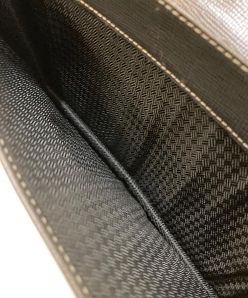 Christian Dior（クリスチャン ディオール）Christian Dior (クリスチャン ディオール) タイガレザー セカンドバッグ ブラックの古着・服飾アイテム