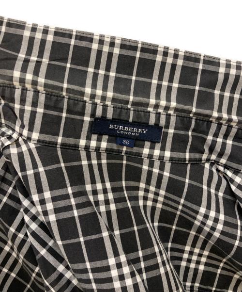 BURBERRY LONDON（バーバリーロンドン）BURBERRY LONDON (バーバリーロンドン) チェックシャツ ホワイト×ブラック サイズ:38の古着・服飾アイテム