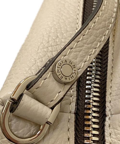 GIANNI CHIARINI（ジャンニ キアリーニ）GIANNI CHIARINI (ジャンニ キアリーニ) 2WAYレザーショルダーバッグ ベージュ 未使用品の古着・服飾アイテム
