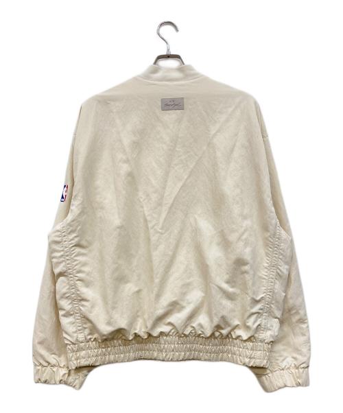 NIKE（ナイキ）NIKE (ナイキ) FEAR OF GOD (フィア・オブ・ゴッド) NRG W BASKETBALL JACKET アイボリー サイズ:Sの古着・服飾アイテム