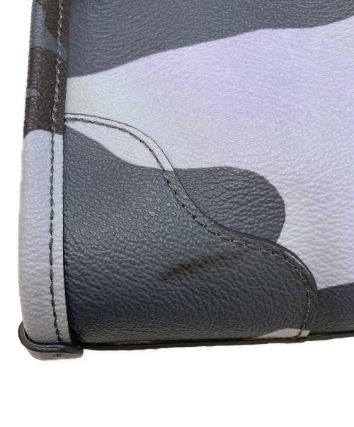 COACH（コーチ）COACH (コーチ) カモフラチェーンショルダーバッグ ネイビーの古着・服飾アイテム