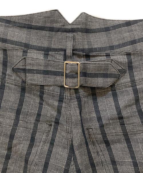 Vivienne Westwood man（ヴィヴィアン ウェストウッド マン）Vivienne Westwood man (ヴィヴィアン ウェストウッド マン) ストライプサーカスパンツ グレー サイズ:44の古着・服飾アイテム