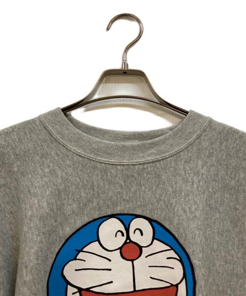 Champion REVERSE WEAVE（チャンピオン リバース ウィーブ）Champion REVERSE WEAVE (チャンピオン リバース ウィーブ) BEAMS JAPAN (ビームスジャパン) ドラえもん (ドラエモン) リバースウィーブスウェット グレー サイズ:Ｍ 未使用品の古着・服飾アイテム