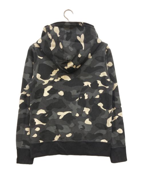 A BATHING APE（アベイシングエイプ）A BATHING APE (アベイシングエイプ) CITY CAMO FULL ZIP HOODIE ブラック×ホワイト サイズ:Sの古着・服飾アイテム