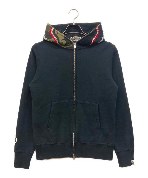 A BATHING APE（アベイシングエイプ）A BATHING APE (アベイシングエイプ) shark full zip hoodie ブラック サイズ:Sの古着・服飾アイテム