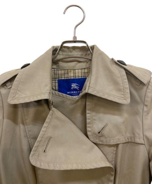 BURBERRY BLUE LABEL（バーバリー ブルー レーベル）BURBERRY BLUE LABEL (バーバリー ブルー レーベル) ベルト付トレンチコート ベージュ サイズ:38の古着・服飾アイテム