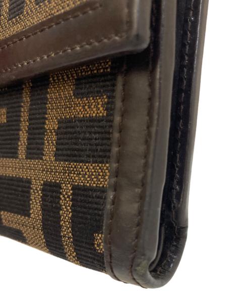 FENDI（フェンディ）FENDI (フェンディ) ズッカ柄 3つ折り コンパクトウォレット ブラウン サイズ:下記参照の古着・服飾アイテム