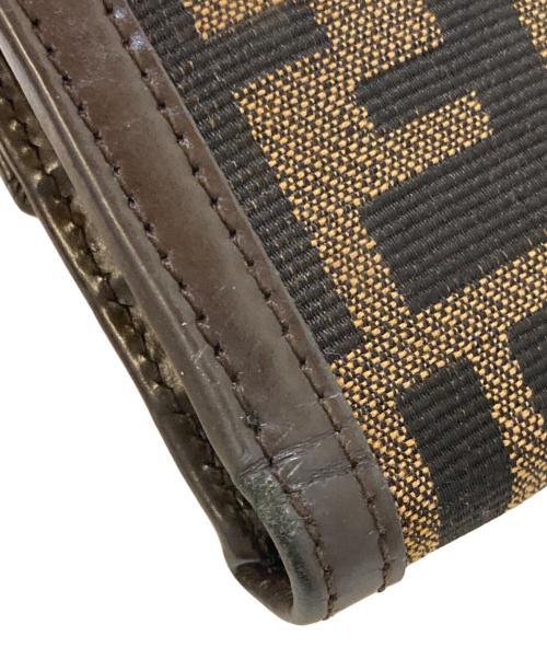 FENDI（フェンディ）FENDI (フェンディ) ズッカ柄 3つ折り コンパクトウォレット ブラウン サイズ:下記参照の古着・服飾アイテム