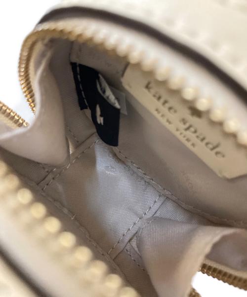 Kate Spade（ケイトスペード）Kate Spade (ケイトスペード) バラモチーフ バッグチャーム アイボリー サイズ:下記参照の古着・服飾アイテム