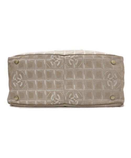 CHANEL（シャネル）CHANEL (シャネル) ニュートラベルライン トートバッグ ベージュの古着・服飾アイテム
