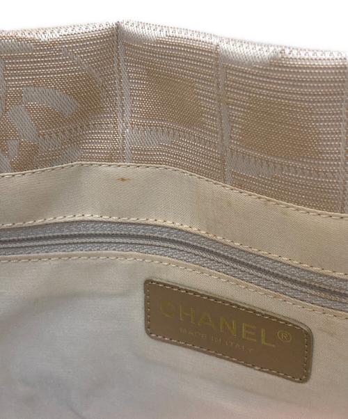 CHANEL（シャネル）CHANEL (シャネル) ニュートラベルライン トートバッグ ベージュの古着・服飾アイテム