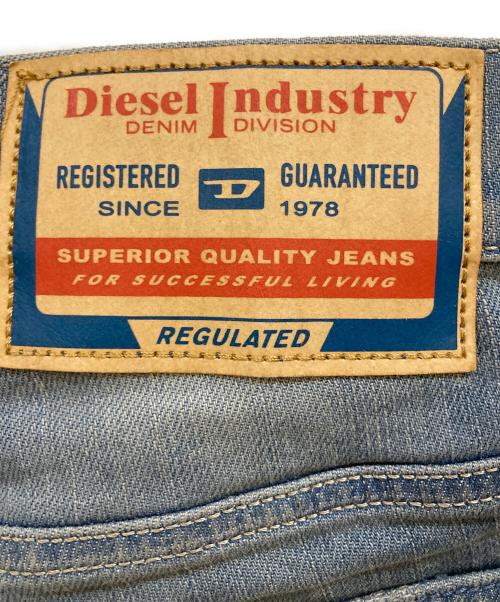 DIESEL（ディーゼル）DIESEL (ディーゼル) 2023 D-FINITIVE/デニムパンツ インディゴ サイズ:ｗ３３の古着・服飾アイテム
