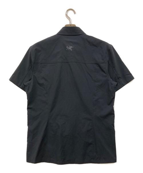 ARC'TERYX（アークテリクス）ARC'TERYX (アークテリクス) SKYLINE SS SHIRT ブラック サイズ:Mの古着・服飾アイテム