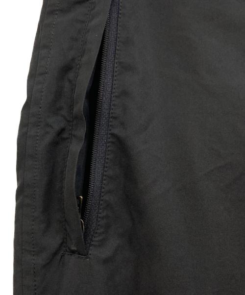 PRADA SPORTS（プラダスポーツ）PRADA SPORTS (プラダスポーツ) 裾ジップ イージーナイロンパンツ ブラック サイズ:48の古着・服飾アイテム