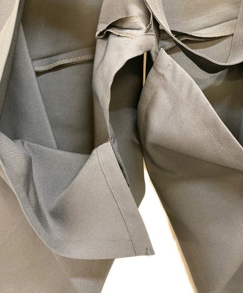 132 5. ISSEY MIYAKE（132 5. イッセイ ミヤケ）132 5. ISSEY MIYAKE (132 5. イッセイ ミヤケ) Gray Tetra Cardigan グレー サイズ:3の古着・服飾アイテム