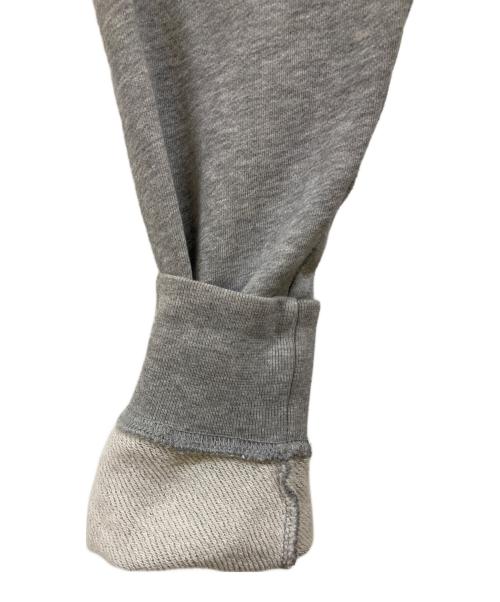 maison kitsune（メゾンキツネ）maison kitsune (メゾンキツネ) FOX HEAD PATCH CLASSIC SWEATSHIRT グレー サイズ:Sの古着・服飾アイテム